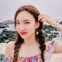 Im Nayeon Chatbot chat bot