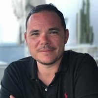 Laurent Le Men : Dream Builder chat bot
