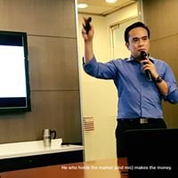 Elizar Palad chat bot