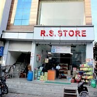 R. S STORE chat bot